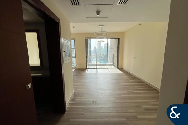3 bed / Standpoint B / Unfurnished / Vacant