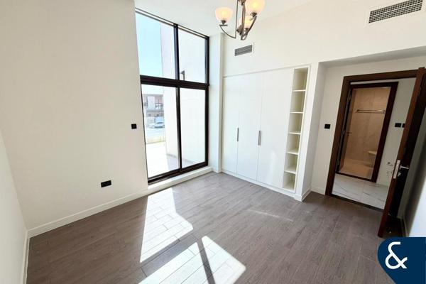 4 Bedrooms | Great Location | Modern | Vastu