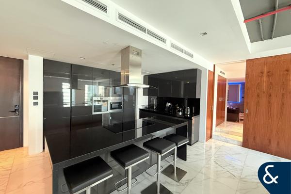 Vacant | Upgraded | Large Layout | Furnished