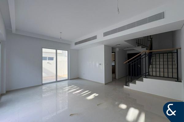4 Bedroom| Corner Unit | Great Location