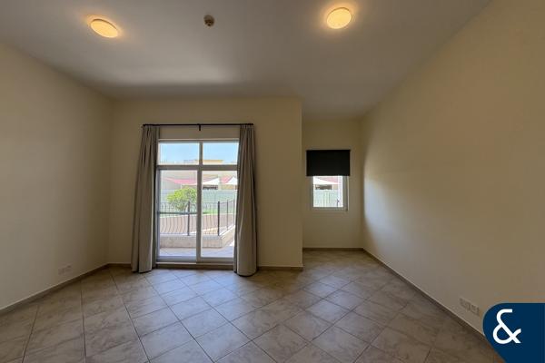 Studio | Large Layout | High Ceilings