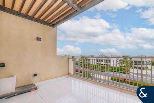5 Bedroom | Vacant On Transfer | Single Row
