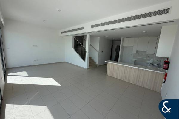 3 Bedrooms | Single Row | Spacious Layout