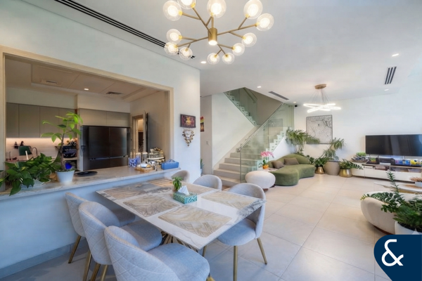 Upgraded Unit | Vastu | Internal East |