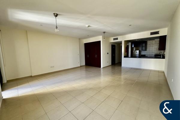Studio Apartment | Sea views | Unfurnished