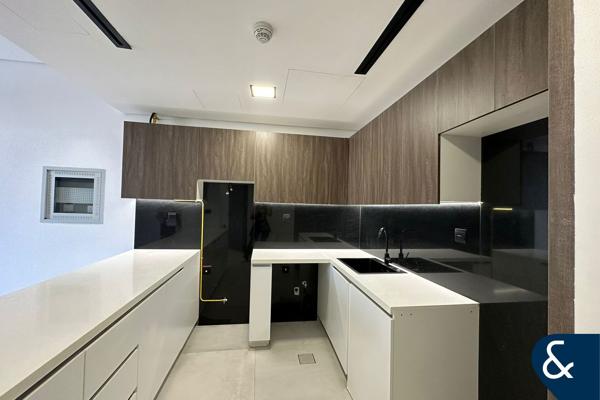 12 cheques | Unfurnished | Prime Location