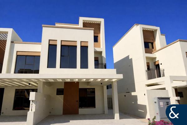 Park Backing | 5 Bed | Corner | Best View