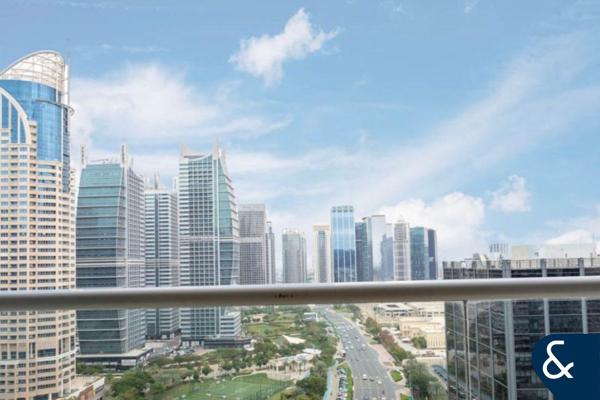 Studio | 7.3% NET ROI | Lake View | Balcony