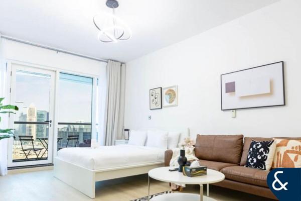 Studio | 7.3% NET ROI | Lake View | Balcony