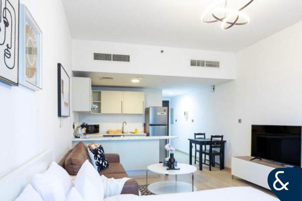 Studio | 7.3% NET ROI | Lake View | Balcony