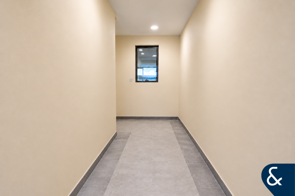 Single Row | 4 Bedroom | Close to Facilities
