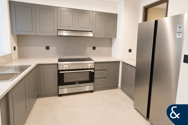 Single Row | 4 Bedroom | Close to Facilities