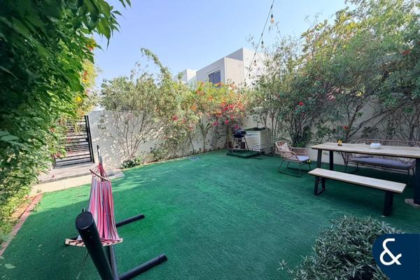 Pool & Park l Type 1 l Vacant on Transfer