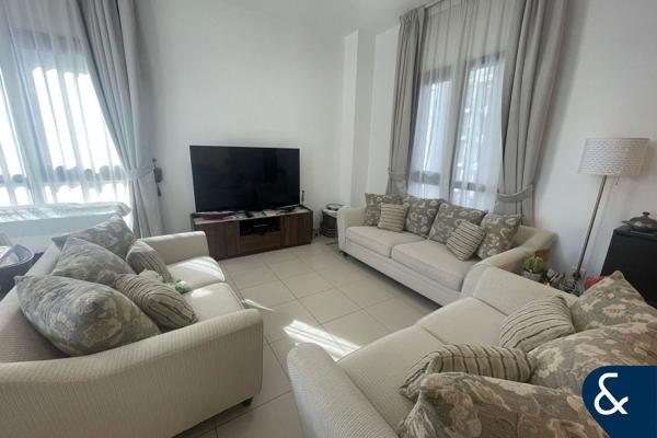 Pool View | Spacious | Available 15th Oct