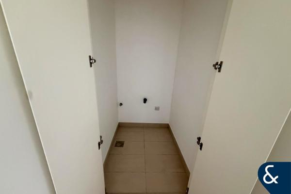 Vacant | Large Terrace | Private Beach