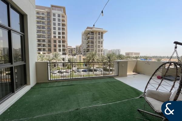Park View | Large Terrace | Available Now