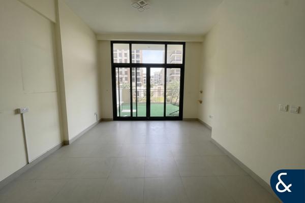 Park View | Large Terrace | Available Now