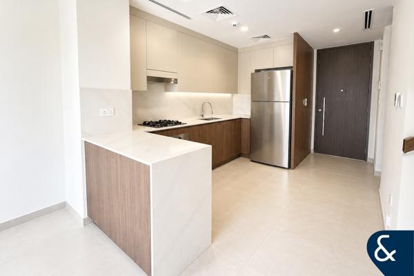 Green Belt Backing | 3 Bedrooms| Ready Now