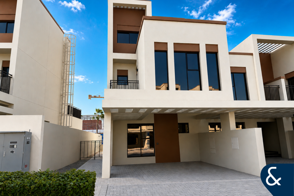 Handed Over | Corner 5 Bed | Single Row