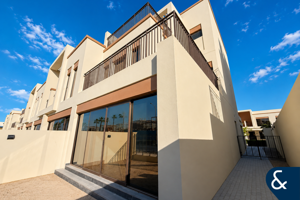 Handed Over | Corner 5 Bed | Single Row