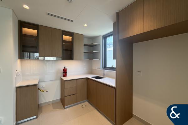 Beach Access | 2 Bed | High Floor