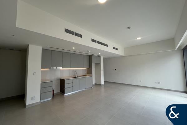 Middle Kitchen | Brand New Unit | 3 Bed