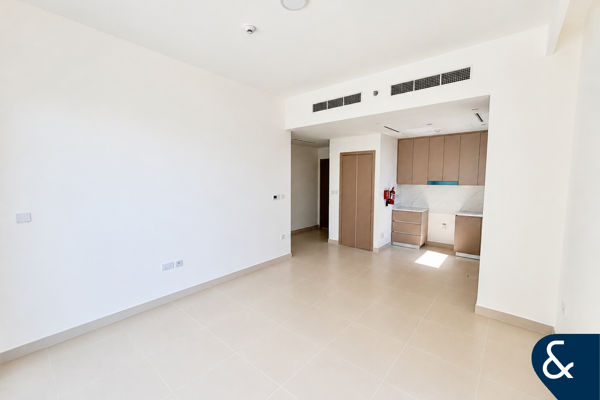 Corner Unit | Brand New | Community Expert