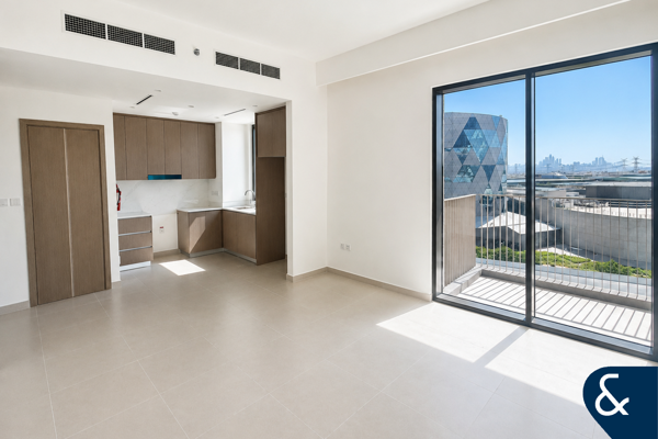 Corner Unit | Brand New | Community Expert