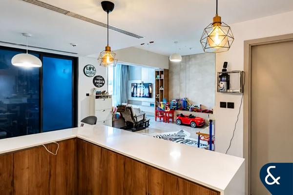Extended | Corner Kitchen | Green Belt