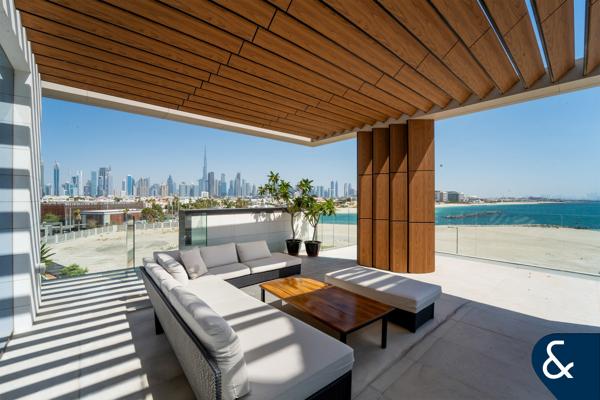 Exclusive | Brand New | Beachfront | Corner