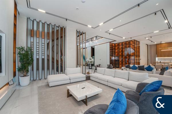 Exclusive | Brand New | Beachfront | Corner
