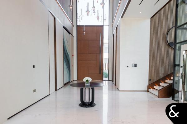 Exclusive | Brand New | Beachfront | Corner