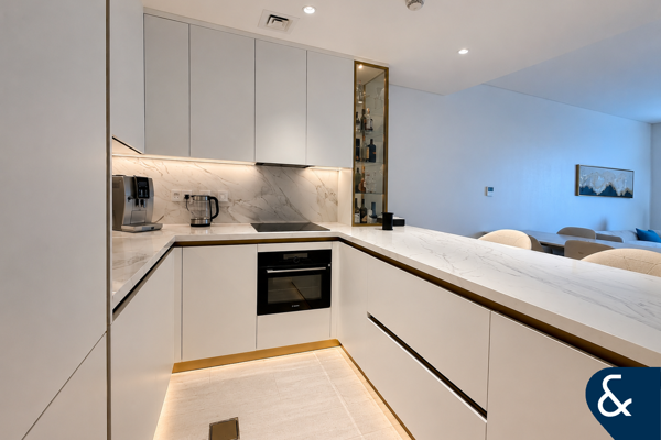 Large Layout | Fully Upgraded | Vacant Now