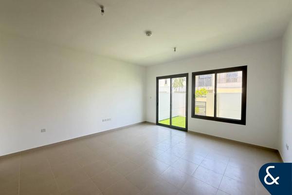 4 Bedrooms | Spacious Garden | True Corner