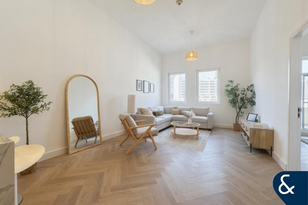 Upgraded | 1 Bed | Superb Uptown Location