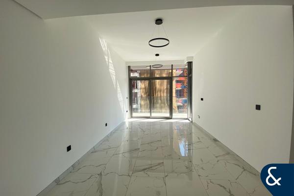 One Bedroom | Vacant |  Closed Kitchen