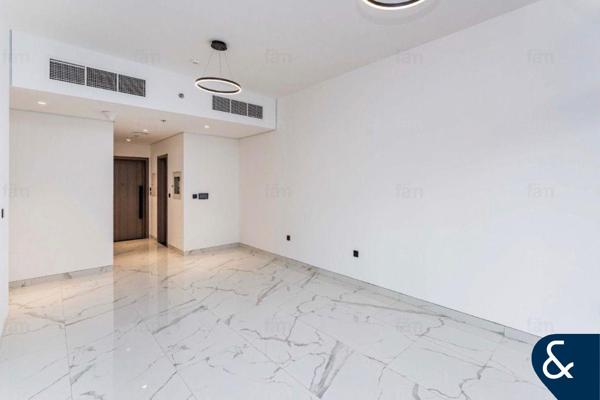 One Bedroom | Vacant | Closed Kitchen