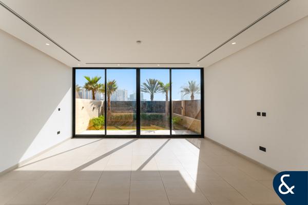 4 Bed Corner | Brand New | Reduced Price