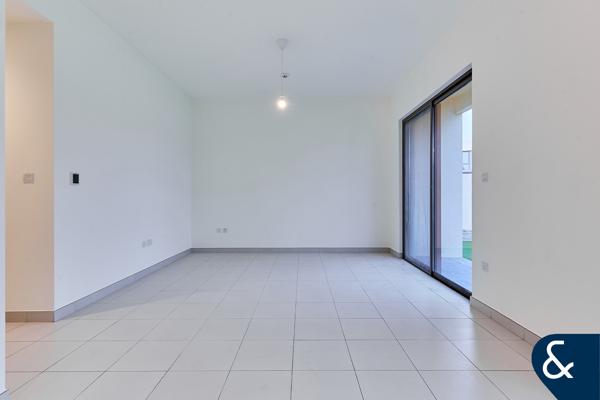 4 Bedroom | Vacant | Corner | Large Plot