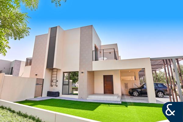 4 Bedroom | Vacant | Corner | Large Plot
