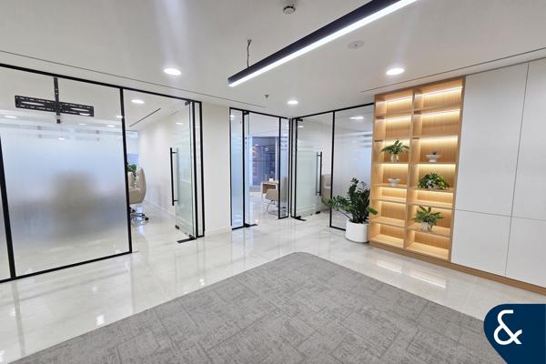 Ultra Premium | Close to Metro | 6 Parking