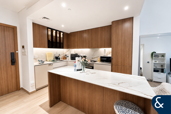 Ellington | 2 bed plus store | Pool facing