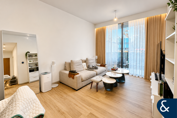Ellington | 2 bed plus store | Pool facing