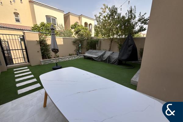 Exclusive listing | 2 Bed plus Maids | VOT