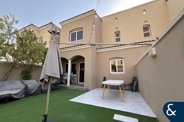 Exclusive listing | 2 Bed plus Maids | VOT