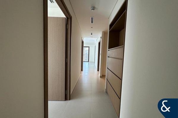 Brand New | 3 Beds | Creek Beach
