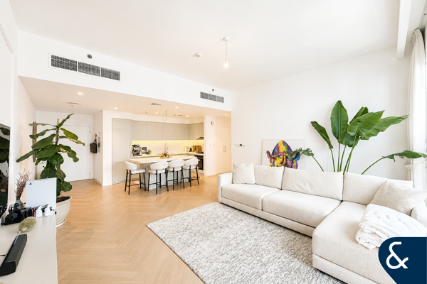 Fully Upgraded | 2 Bed | Prestige Finishing