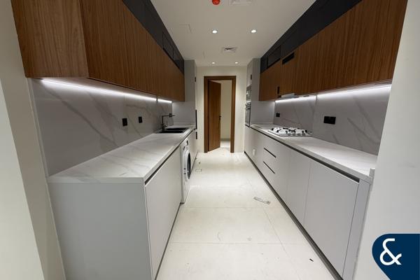 Vacant NOW | Unfurnished | Great layout