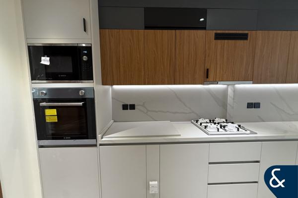 Vacant NOW | Unfurnished | Great layout