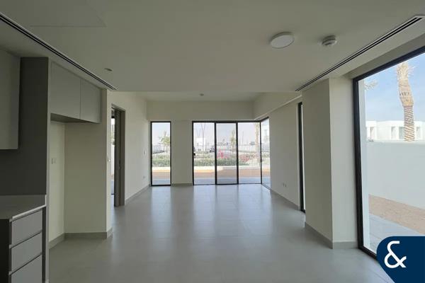 Large Plot | Corner Unit | Close To Park